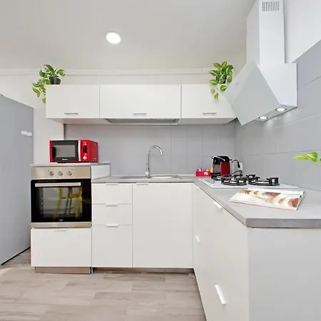 House Sabrina Aurelio בית נופש *
